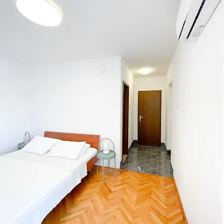 Apartments Dulcic Stari Grad  Exterior photo
