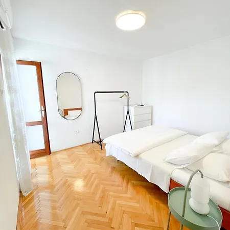 Apartments Dulcic Stari Grad  Exterior photo