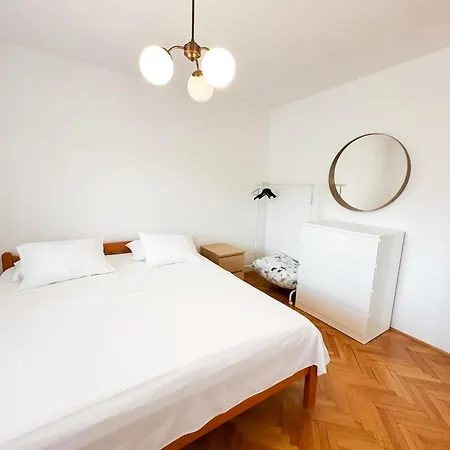 Apartments Dulcic Stari Grad  Exterior photo
