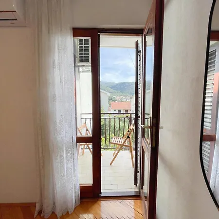 Apartments Dulcic Stari Grad  Exterior photo