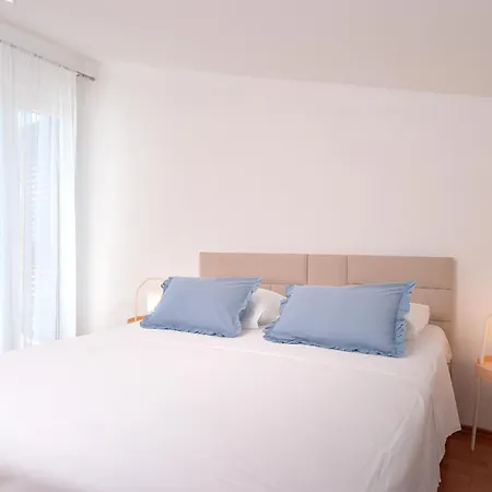 Apartments Dulcic Stari Grad  Exterior photo