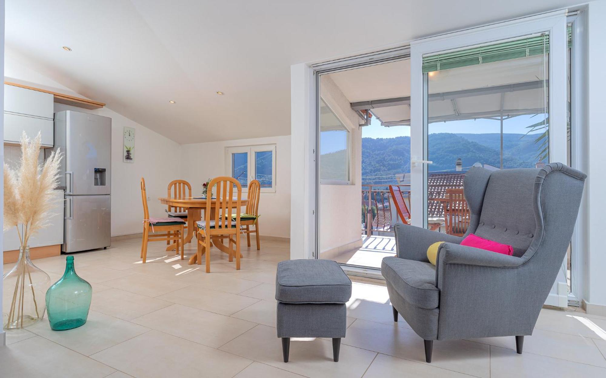 Apartment Dulcic